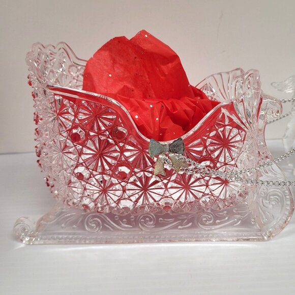 Christmas Around the World Acrylic Crystalline  Sleigh & Reindeer House of Lloyd - Picture 4 of 6